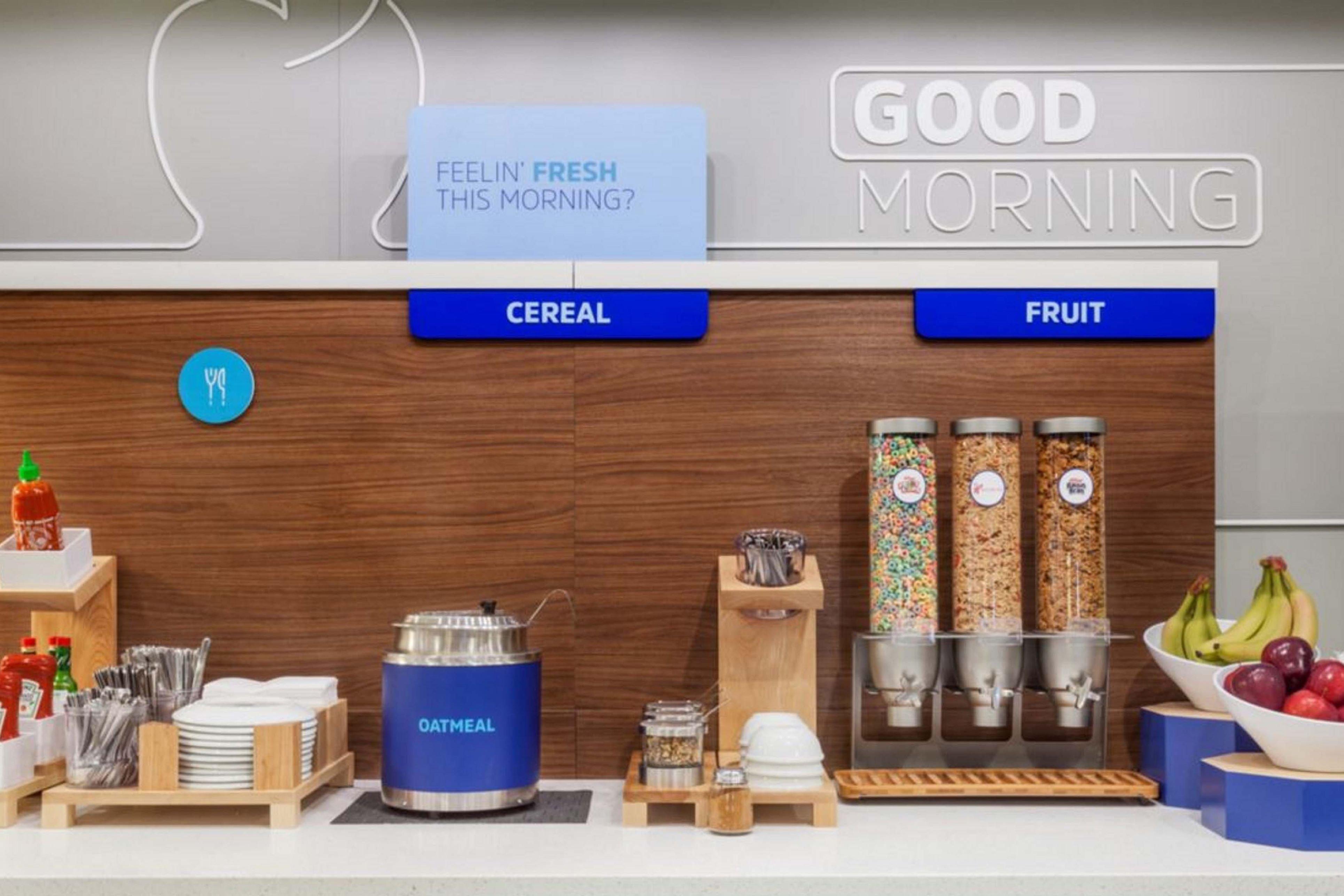 Holiday Inn Express Van Nuys By Ihg Los Angeles Esterno foto