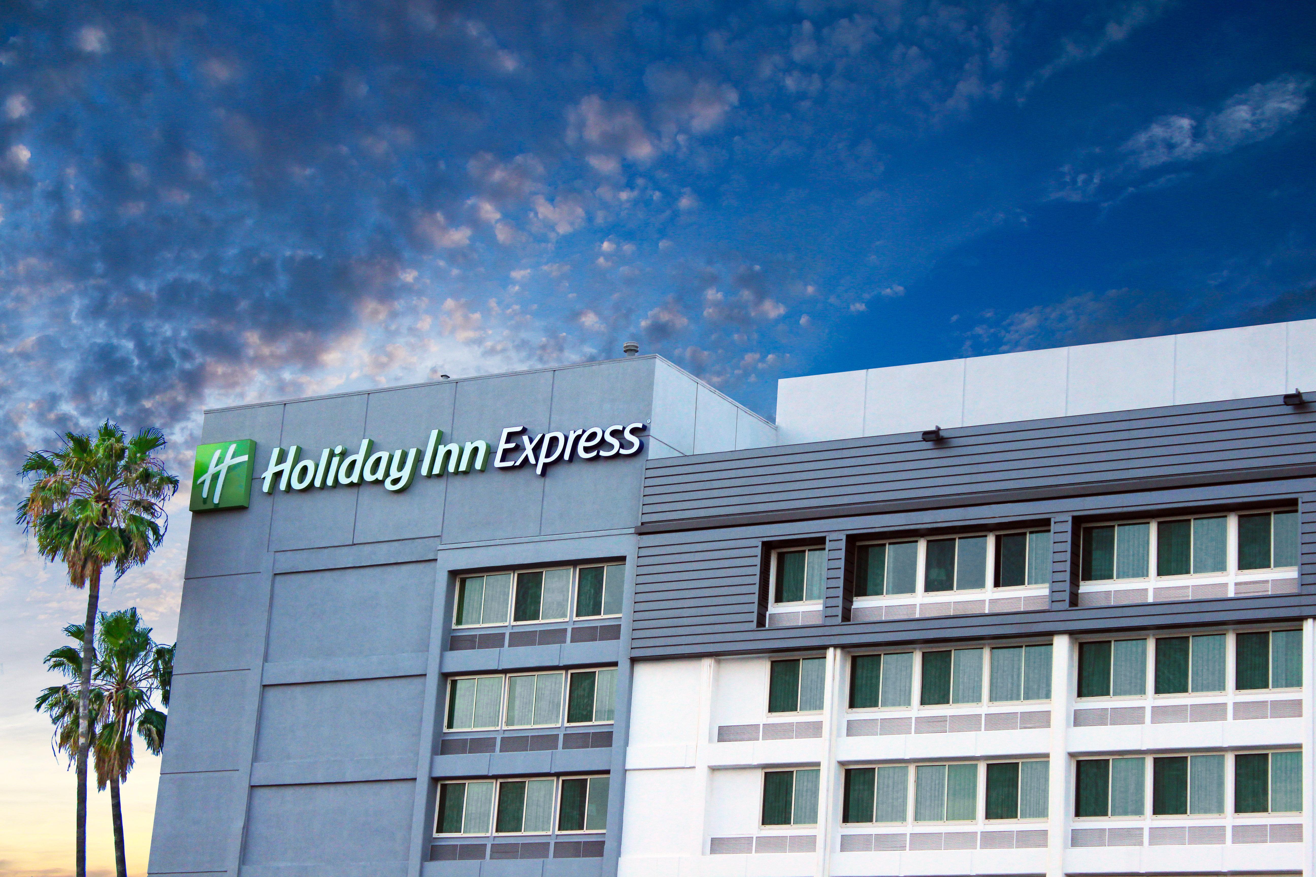 Holiday Inn Express Van Nuys By Ihg Los Angeles Esterno foto