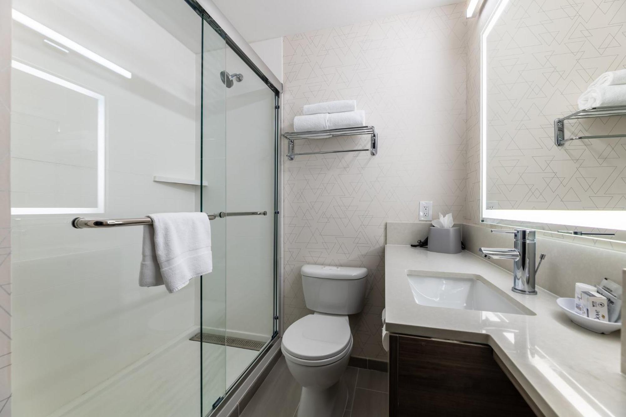 Holiday Inn Express Van Nuys By Ihg Los Angeles Esterno foto