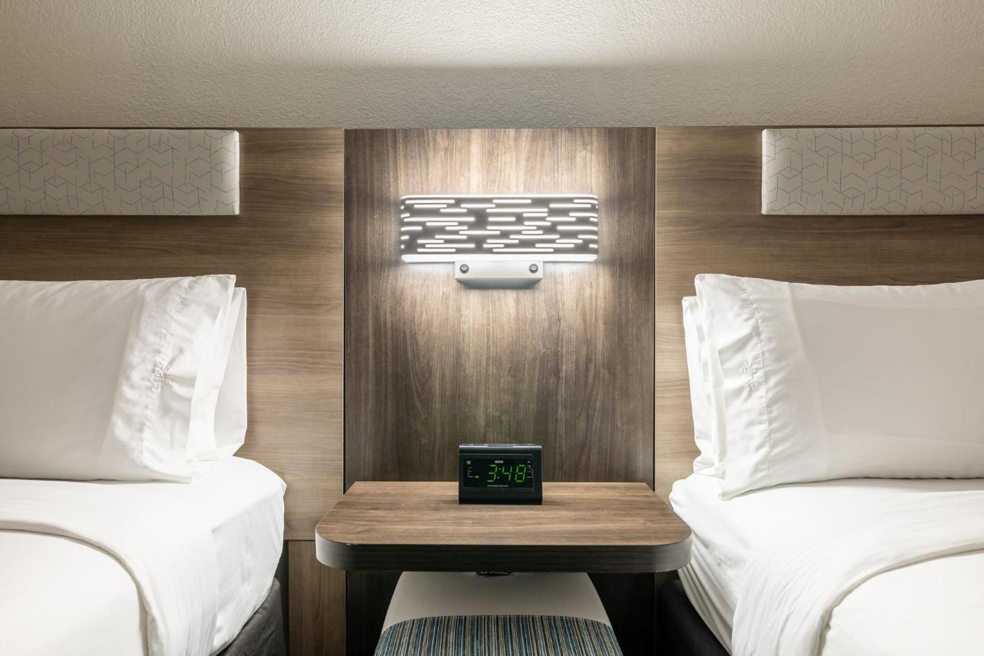 Holiday Inn Express Van Nuys By Ihg Los Angeles Esterno foto
