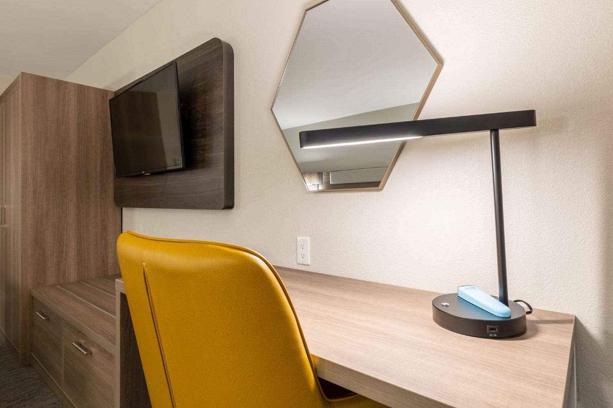 Holiday Inn Express Van Nuys By Ihg Los Angeles Esterno foto