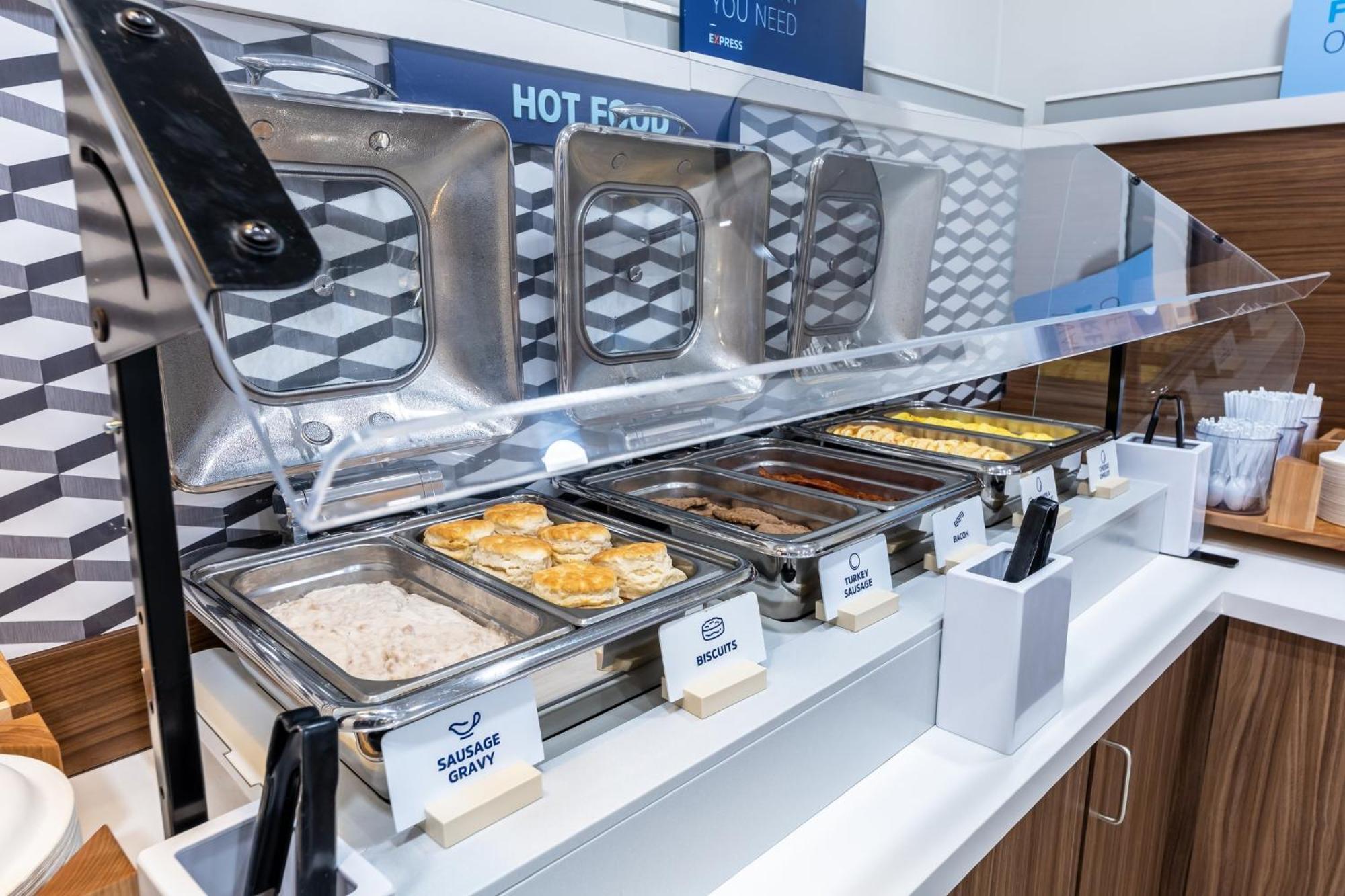 Holiday Inn Express Van Nuys By Ihg Los Angeles Esterno foto