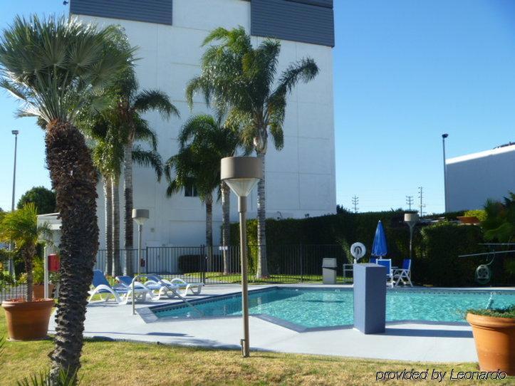 Holiday Inn Express Van Nuys By Ihg Los Angeles Esterno foto
