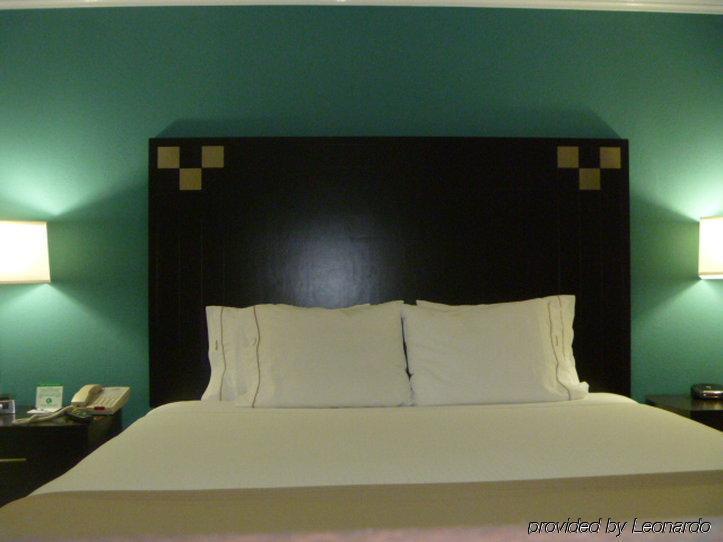 Holiday Inn Express Van Nuys By Ihg Los Angeles Esterno foto