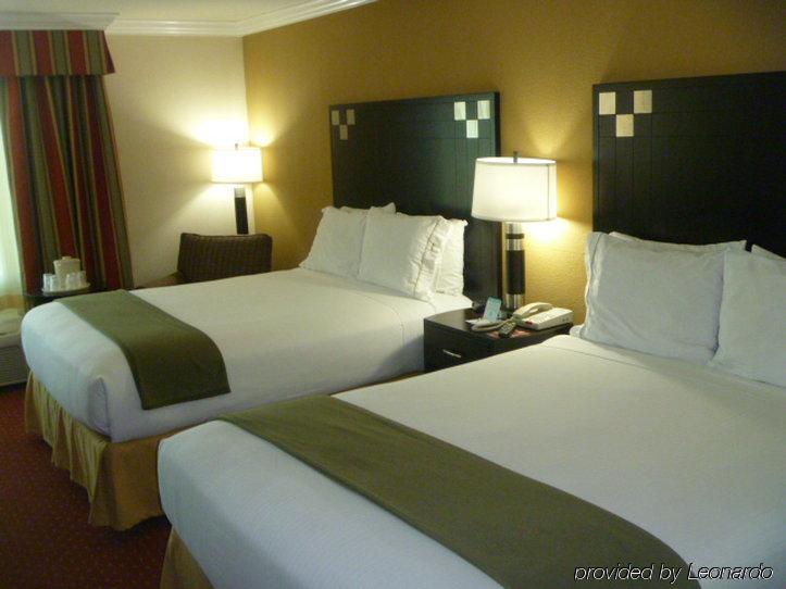 Holiday Inn Express Van Nuys By Ihg Los Angeles Esterno foto