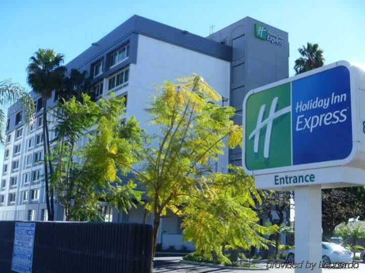 Holiday Inn Express Van Nuys By Ihg Los Angeles Esterno foto