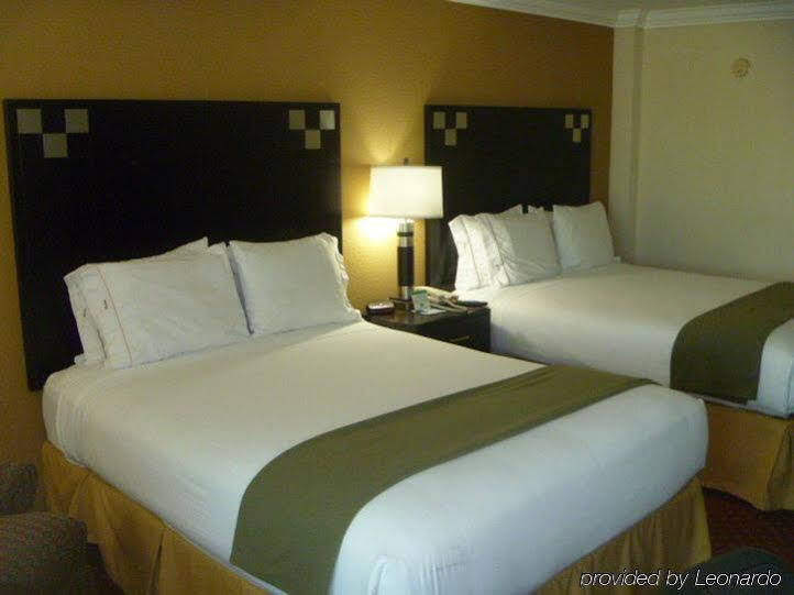 Holiday Inn Express Van Nuys By Ihg Los Angeles Esterno foto