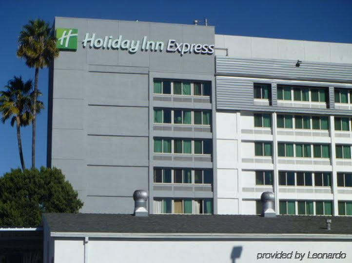 Holiday Inn Express Van Nuys By Ihg Los Angeles Esterno foto